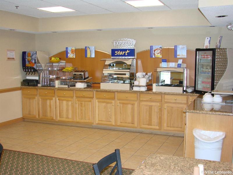 Holiday Inn Express Hotel & Suites Elkhart-South Extérieur photo