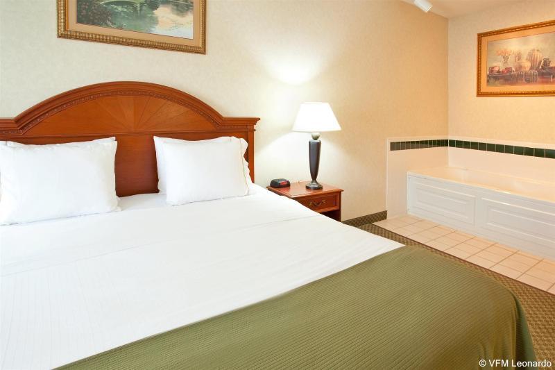 Holiday Inn Express Hotel & Suites Elkhart-South Extérieur photo